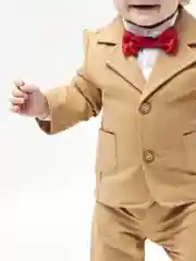 Детский костюм для мальчика с бабочкой CHADOLLS песочного цвета