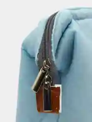 Голубой косметичка