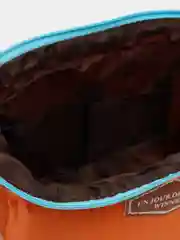 Оранжевый косметичка