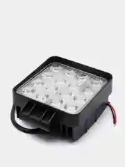 Фара светодиодная OFF ROAD 105*105мм квадратная SKYWAY 16 диодов Ближний свет S07201016