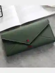 Зеленый кошелек жеский