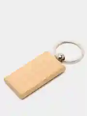 Белый брелок "Близкому человеку"