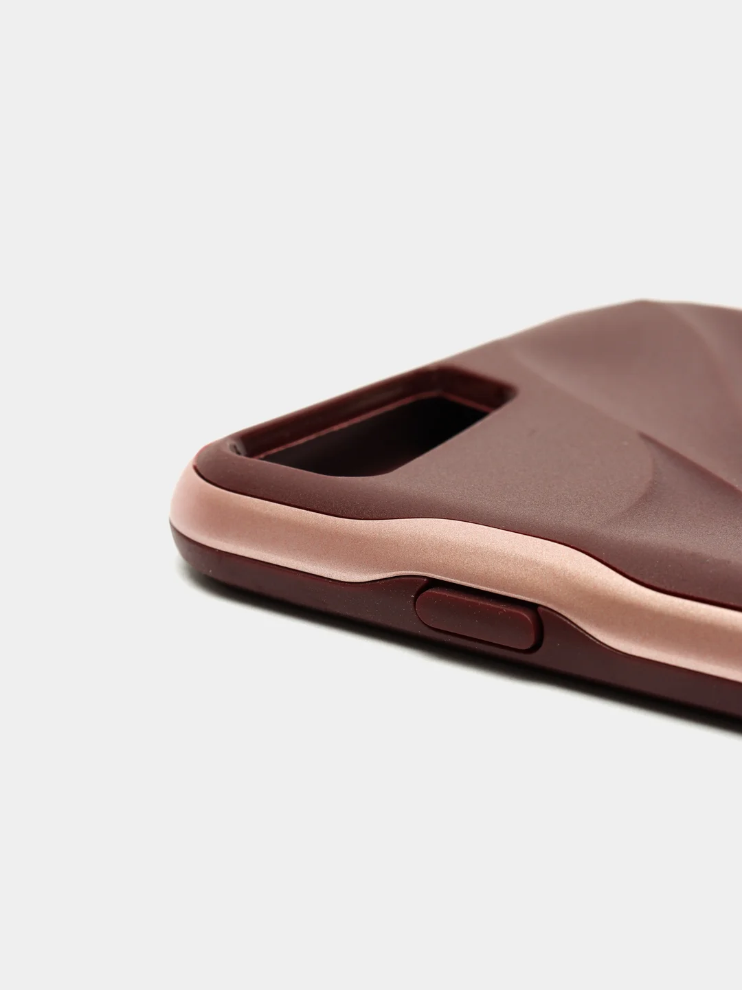 Розовый iphone 7/8/SE 2020, 7 Plus/8 Plus, 6/6s, 6 Plus/6s Plus чехол силиконовый с рельефом