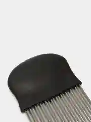 Черный нож рифленый для фигурной нарезки
