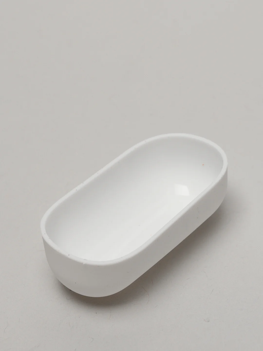 Белый силиконовый чехол для Airpods