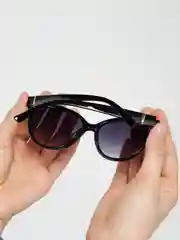 Черный очки солнцезащитные женские