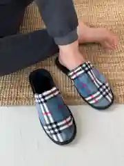 Голубой тапочки домашние мужские закрытые