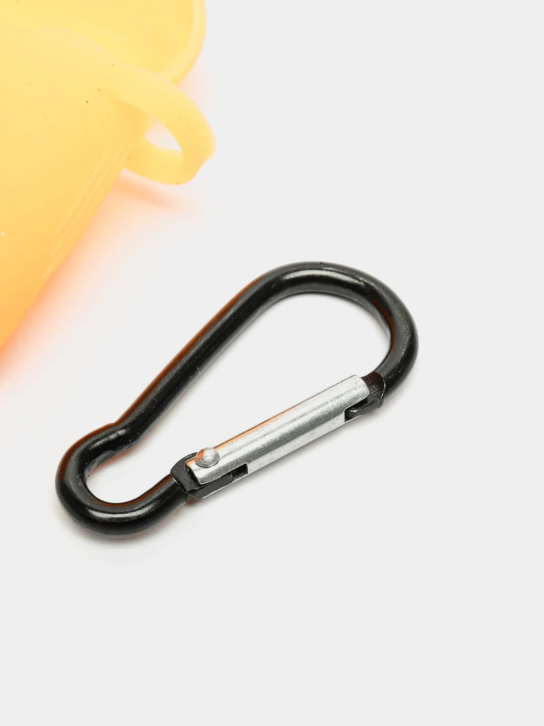 Оранжевый чехол силиконовый для AirPods 2 Корпорация монстров, Бэтмен, Утенок, Минни Маус, карабином