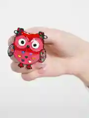Красный брошь "Сова"