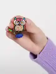 Красный брошь "Сова"