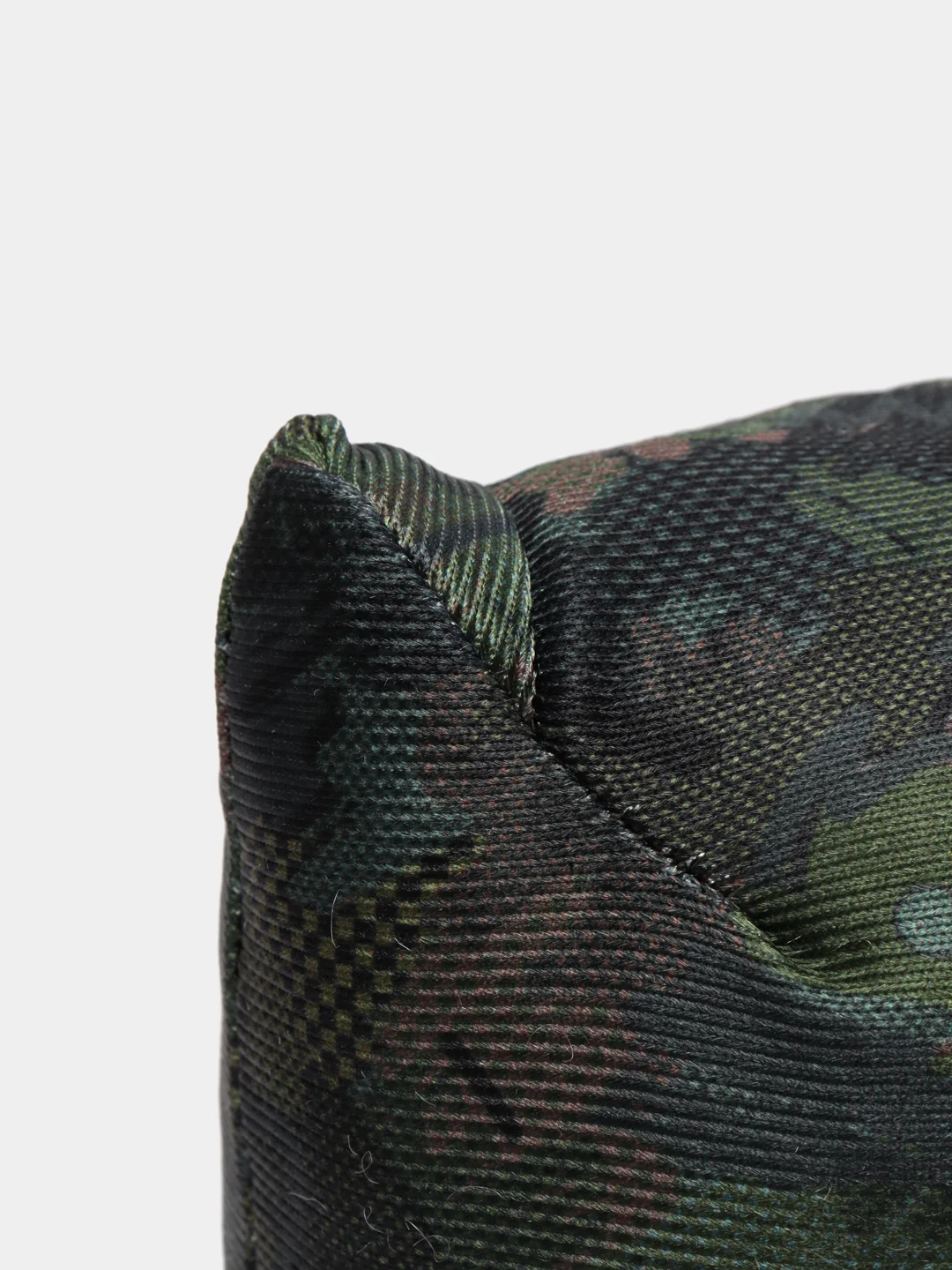 Коллекционная фигурка Бэтмен/ Плюшевая игрушка Бэтмен/ BATMAN DZNR CAMO  17 см 19113