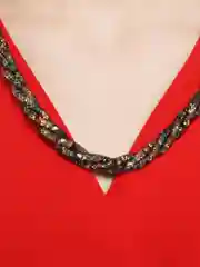 Бусы разноцветные с камнями в сетке