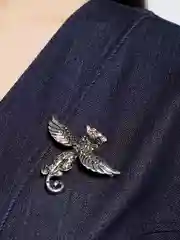 Серый брошь, 2 цвета