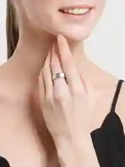 Серебряный кольцо