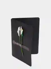 Открытка из крафтовой бумаги с цветком