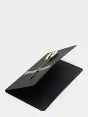 Открытка из крафтовой бумаги с цветком