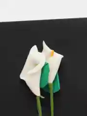 Открытка из крафтовой бумаги с цветком