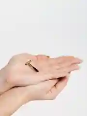 Аметистовый брошь медицинская