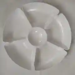 Белый менажница пластиковая