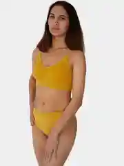 Желтый комплект бесшовного нижнего белья: топ и трусы