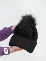 Шапка утепленная для девочки Koton вязаная, с помпоном