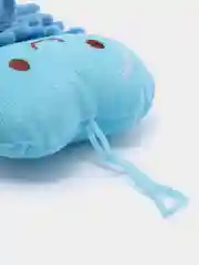Голубой мочалка детская для тела с игрушкой. Полотенце детское кухонное