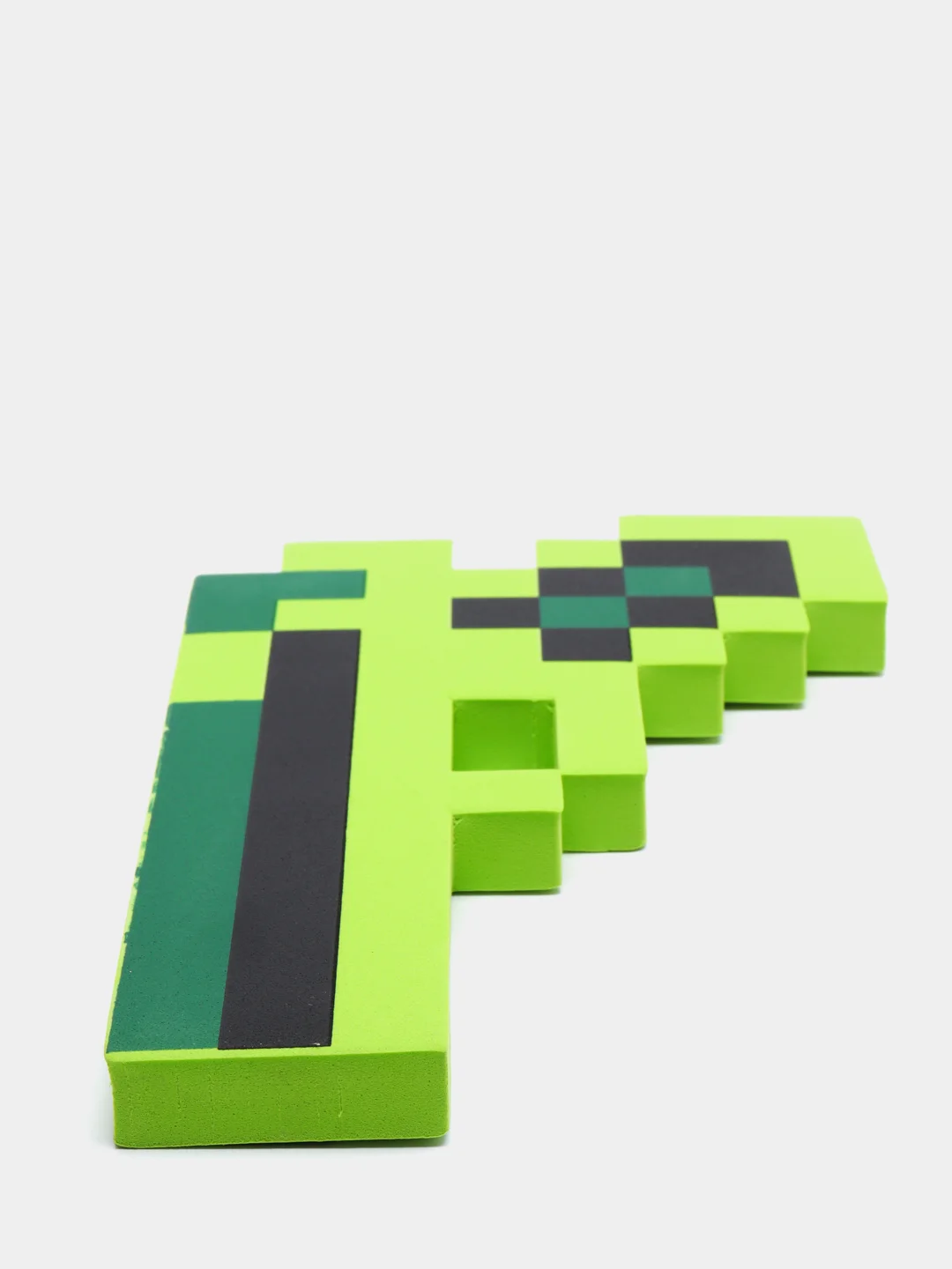 Зеленый пистолет по мотивам игры Minecraft (Майнкрафт)