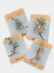 Брошь Цветы в ассортименте