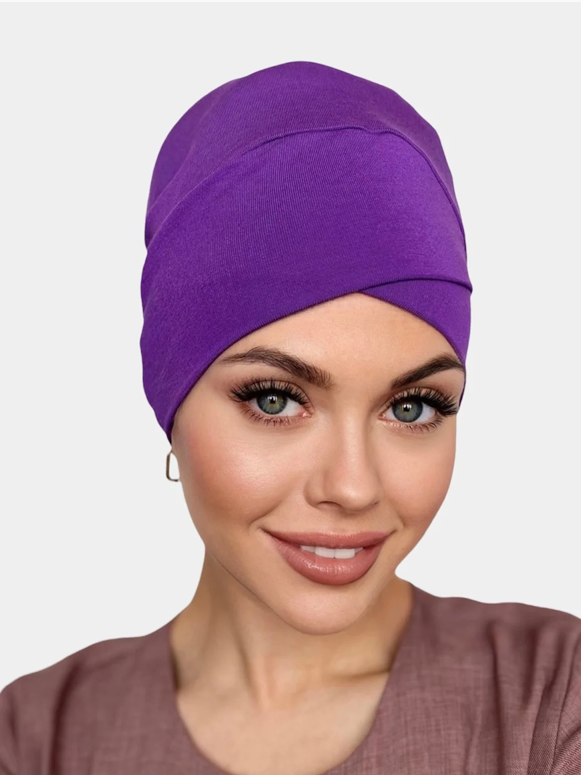 Фиолетовый косой чепчик, шапочка под платок