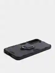 Черный чехол противоударный с кольцом-держателем на Samsung Galaxy S22 (Самсунг Галакси С22)