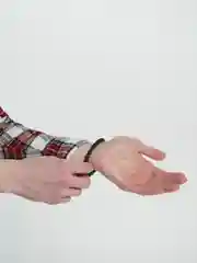 Серебряный мужской браслет на руку из камней
