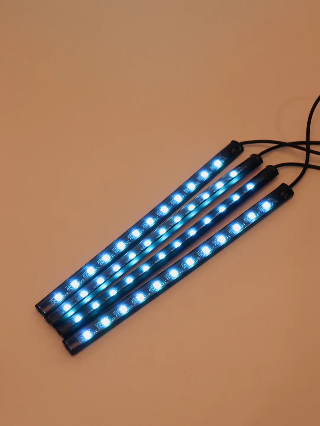 Подсветка салона RGB со звуковым контроллером и пультом управления