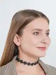 Чокер из тесьмы с цветами, черный , 28 (+6) см / Чокер на шею