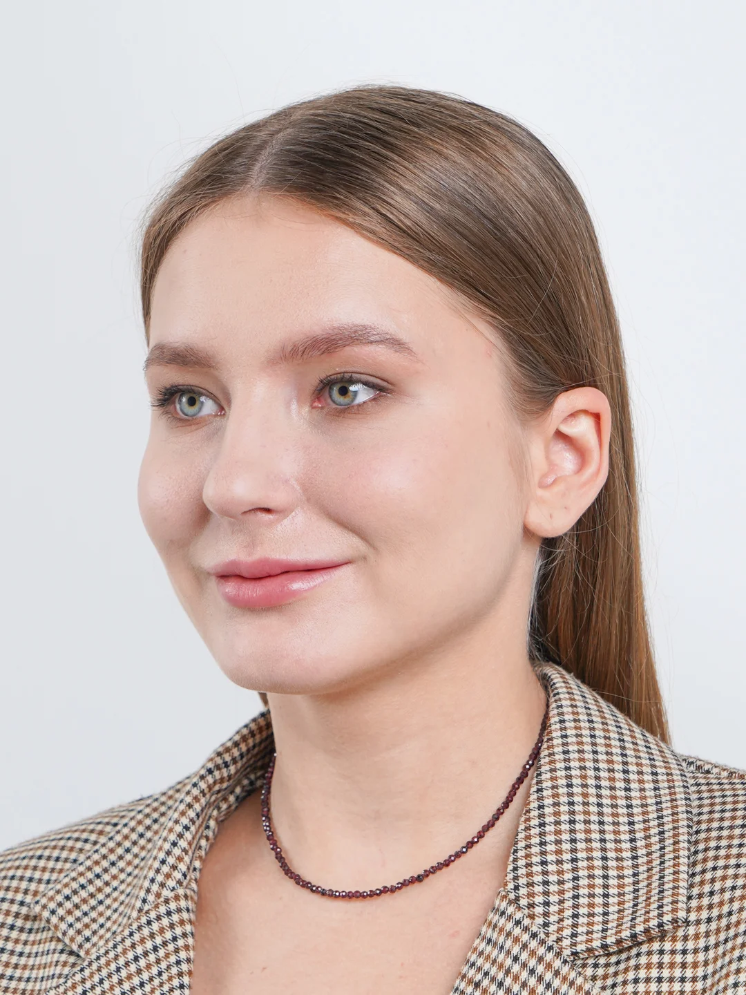 Бордовый бусы, чокер-браслет из натурального камня: пирит, гранат, хризолит
