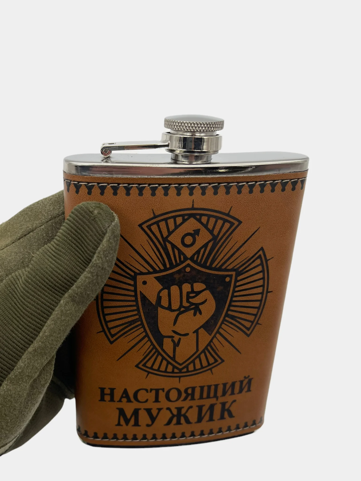 Фляжка подарочная 0.25 л в оплетке с принтом "Настоящий мужик" (FL9-51)