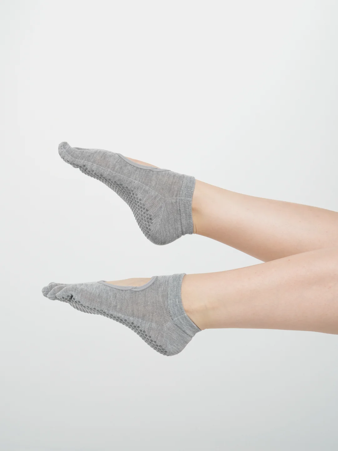 Серый носки короткие спортивные для йоги non slip противоскользящие