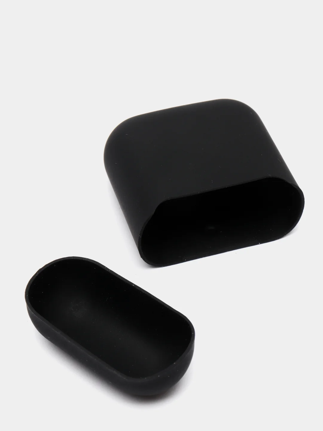 Черный чехол для Apple AirPods Soft Touch силиконовый