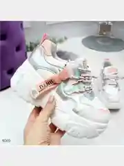 Розовый кроссовки женские, 2 цвета