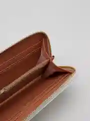 Белый кошелек женский
