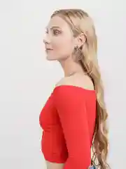 Красный топ с рукавами