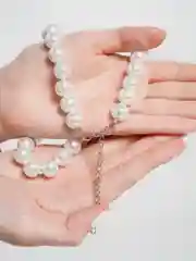 Белый бусы из искусственного жемчуга