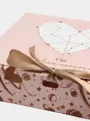 Белый коробка подарочная, складная