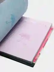 Коричневый блокнот с кодом
