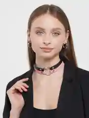 Розовый двуцветный чокер на шею с сердцем