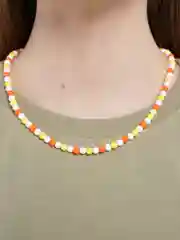 Прозрачный чокер из бусин
