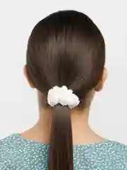 Белый резинки светящиеся в темноте