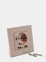 Белый розетка с USB-портами