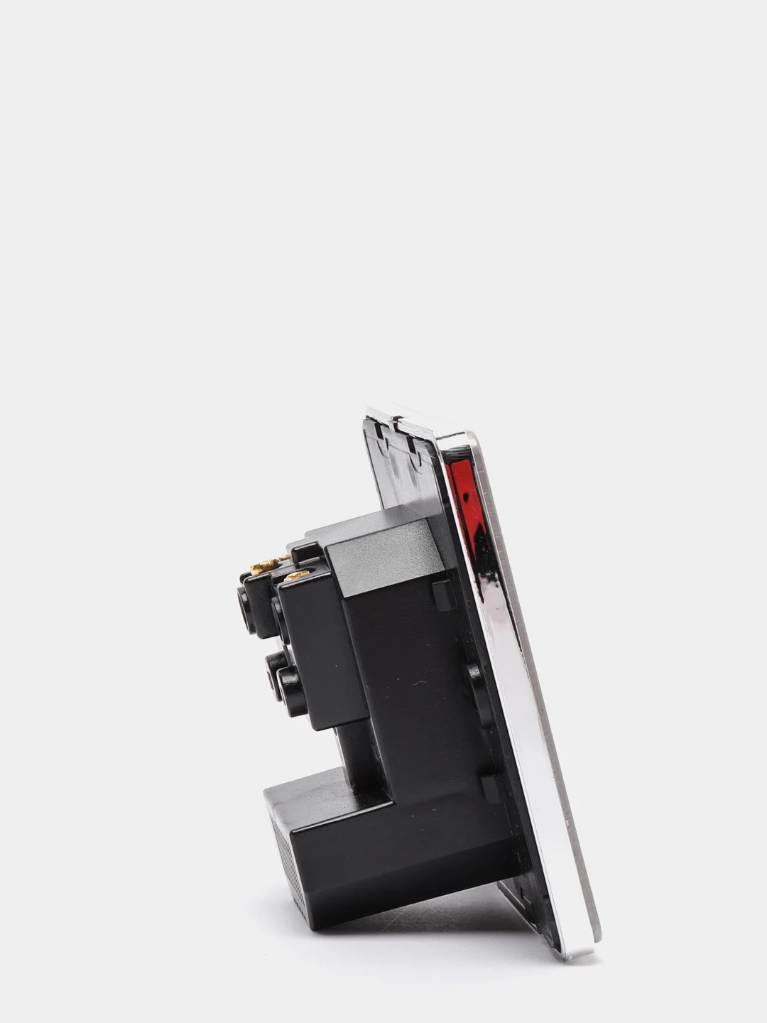 Серебряный розетка с USB-портами