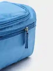 Голубой дорожная косметичкка