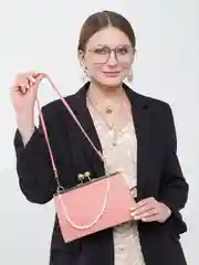 Коралловый женская сумка клатч с жемчужной клипсой через плечо
